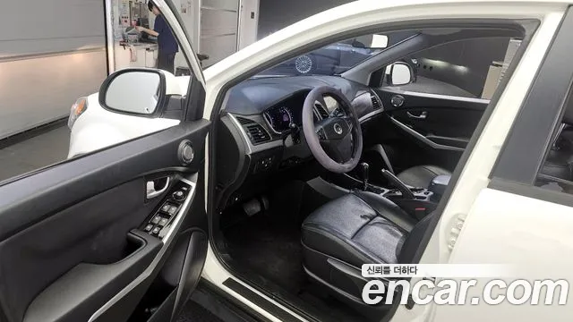 2015 KG_Mobility_Ssangyong KORANDO 2.0 RX 2WD DLX