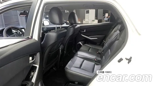 2015 KG_Mobility_Ssangyong KORANDO 2.0 RX 2WD DLX