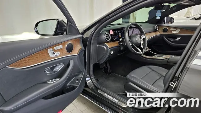 2021 Mercedes-Benz E-Class E220d 4MATIC Exclusive