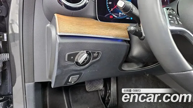 2021 Mercedes-Benz E-Class E220d 4MATIC Exclusive