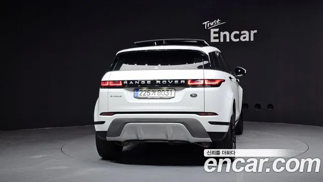 2022 Land Rover Range Rover Evoque P250 SE
