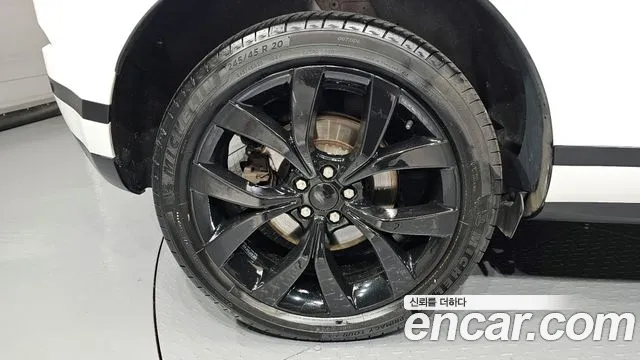 2022 Land Rover Range Rover Evoque P250 SE