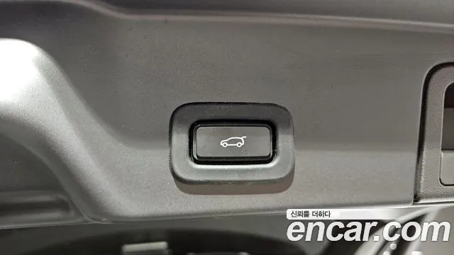 2022 Land Rover Range Rover Evoque P250 SE