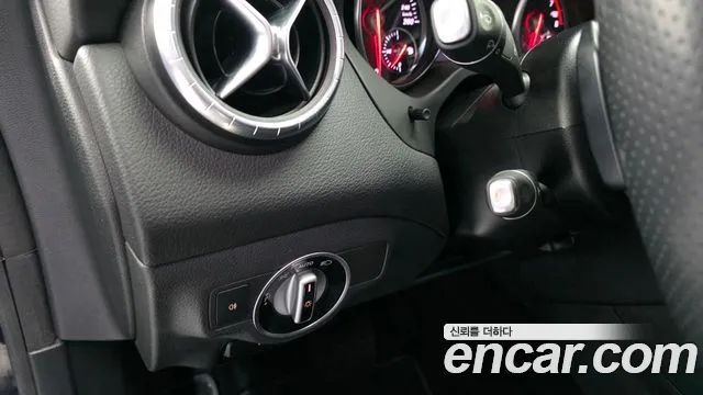 2017 Mercedes-Benz CLA-Class CLA250 4MATIC