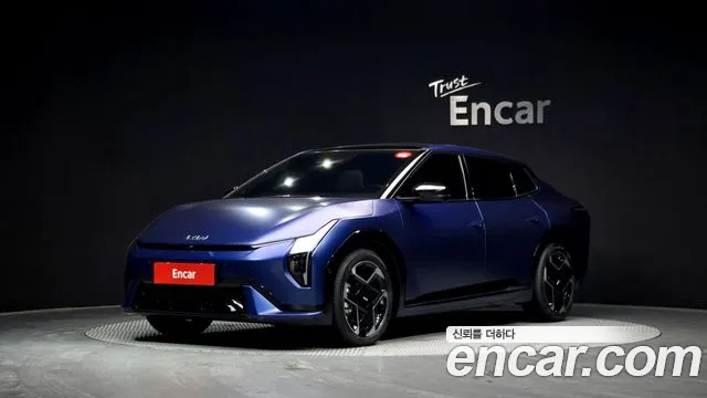 2026 Kia EV4 Long Range 2WD GT LIne