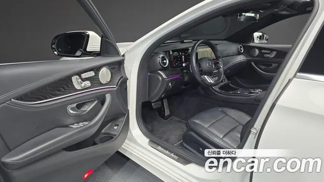 2022 Mercedes-Benz E-Class E220d 4MATIC AMG Line