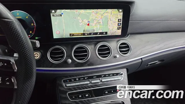 2022 Mercedes-Benz E-Class E220d 4MATIC AMG Line