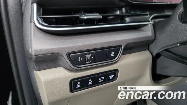 2025 Kia Carnival 7-Seater Noblesse