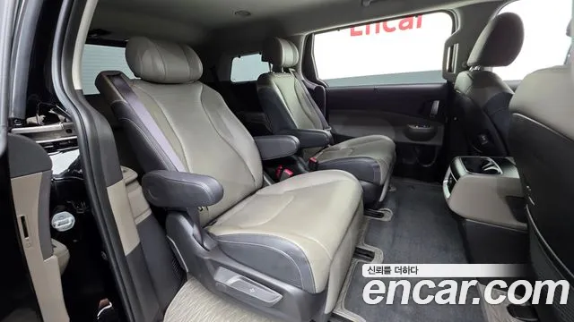 2025 Kia Carnival 7-Seater Noblesse