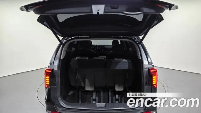 2025 Kia Carnival 7-Seater Noblesse