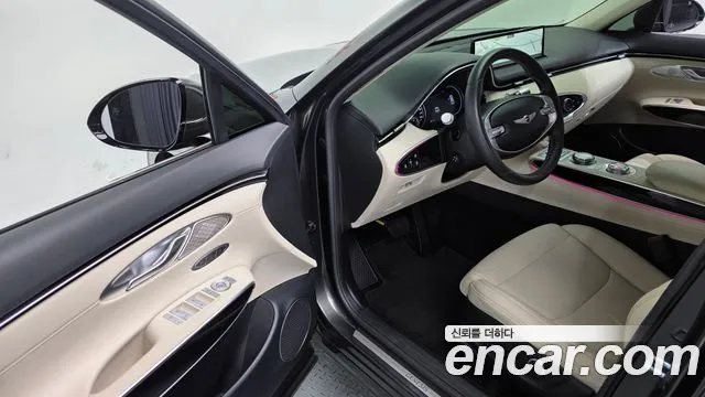 2024 Genesis GV70 2.5T Gasoline 2WD