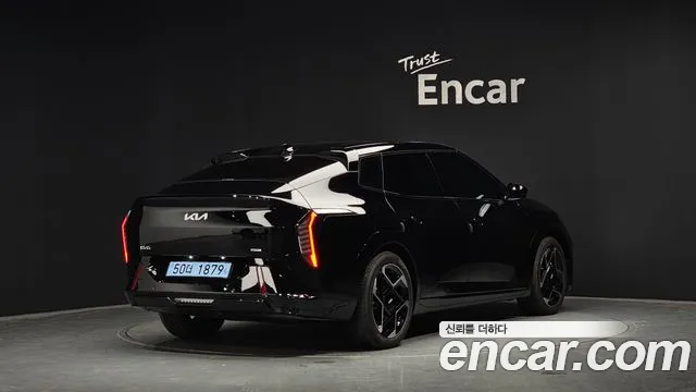 2026 Kia EV4 Long Range 2WD GT LIne