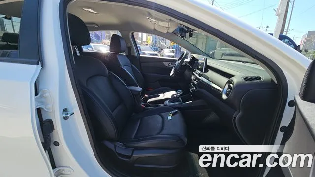 2021 Kia K3 Standard