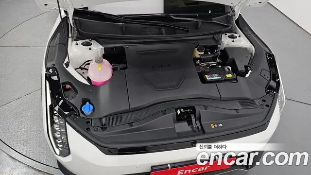 2027 Kia EV4 Long Range 2WD Earth