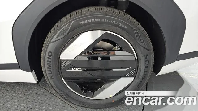 2027 Kia EV4 Long Range 2WD Earth