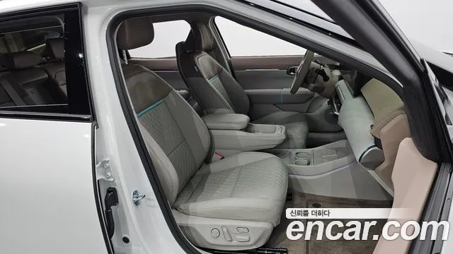 2027 Kia EV4 Long Range 2WD Earth