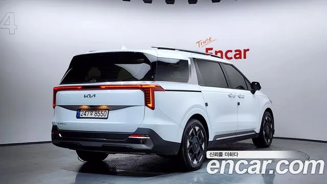 2024 Kia Carnival 9-Seater Signature