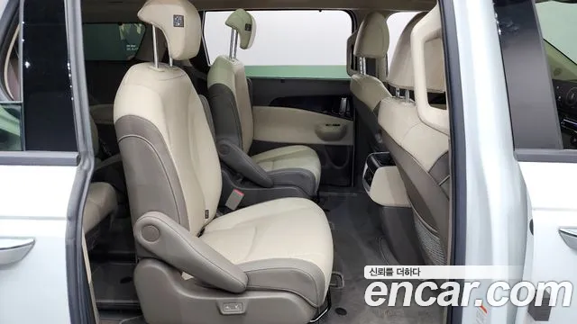 2024 Kia Carnival 9-Seater Signature
