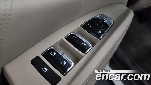 2024 Kia Carnival 9-Seater Signature