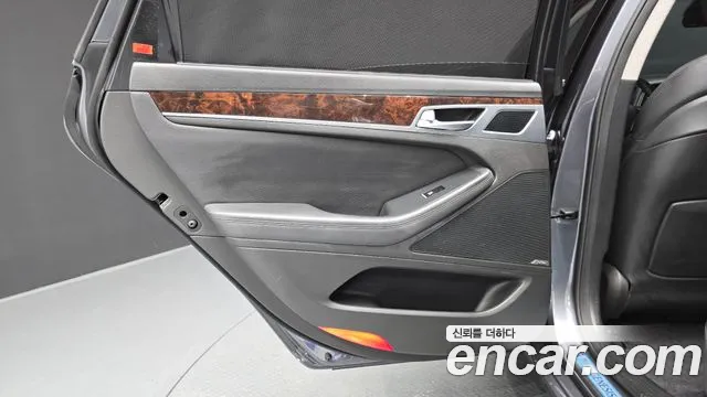 2016 Hyundai Genesis G380 Prestige AWD