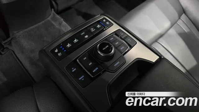 2016 Hyundai Genesis G380 Prestige AWD