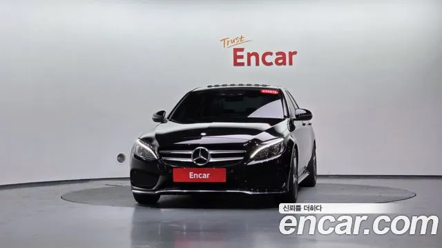 2017 Mercedes-Benz C-Class C200 AMG Line