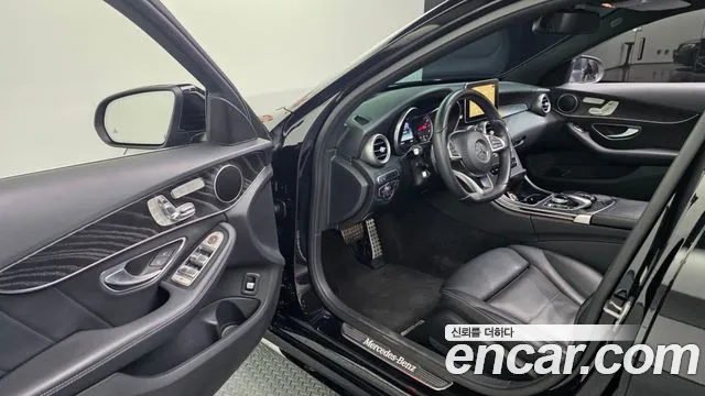 2017 Mercedes-Benz C-Class C200 AMG Line