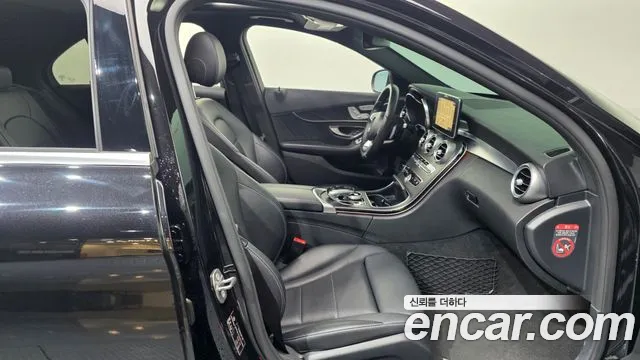 2017 Mercedes-Benz C-Class C200 AMG Line