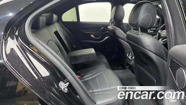 2017 Mercedes-Benz C-Class C200 AMG Line