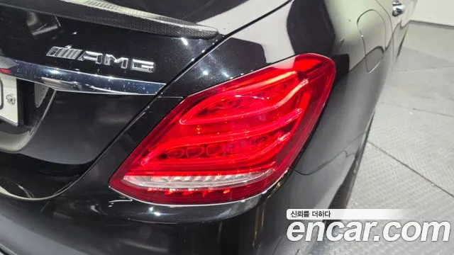 2017 Mercedes-Benz C-Class C200 AMG Line