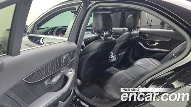 2017 Mercedes-Benz C-Class C200 AMG Line