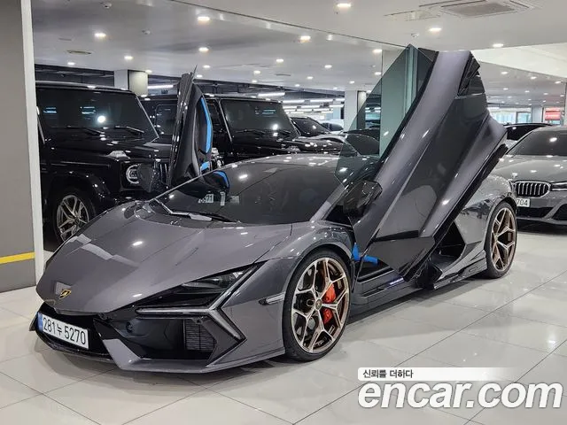 2025 Lamborghini Revuelto 6.5 V12