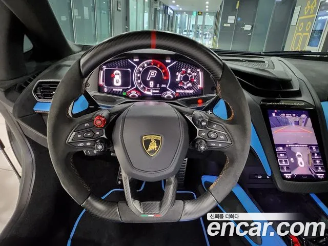 2025 Lamborghini Revuelto 6.5 V12