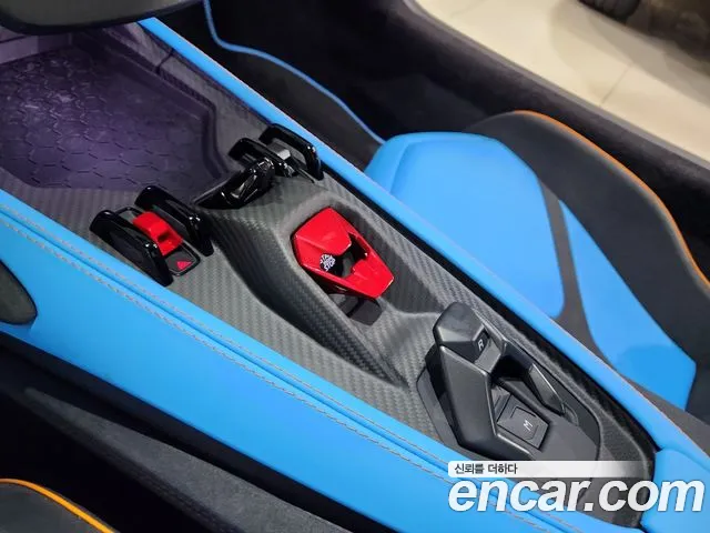 2025 Lamborghini Revuelto 6.5 V12
