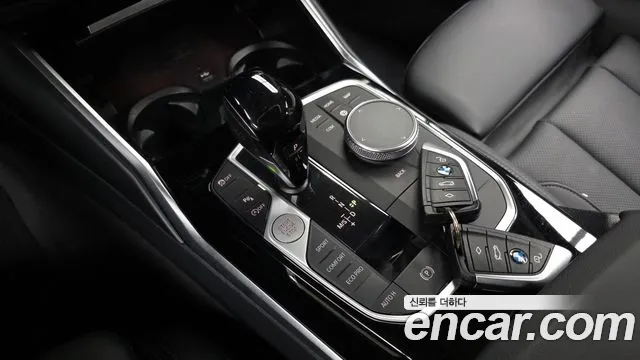 2022 BMW 3-Series 320i