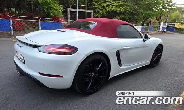 2018 Porsche 718 S 2.5