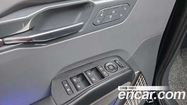 2024 Kia EV9 Long Range 4WD Earth
