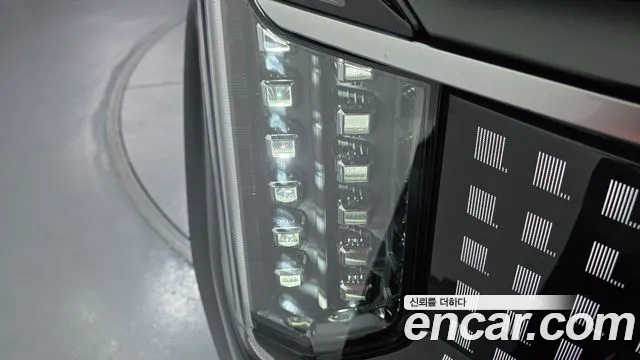2024 Kia EV9 Long Range 4WD Earth