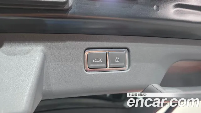 2024 Kia EV9 Long Range 4WD Earth