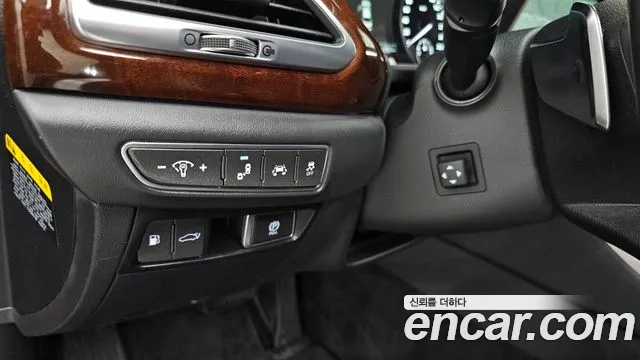 2016 Genesis EQ900 3.3 T-GDI AWD Prestige