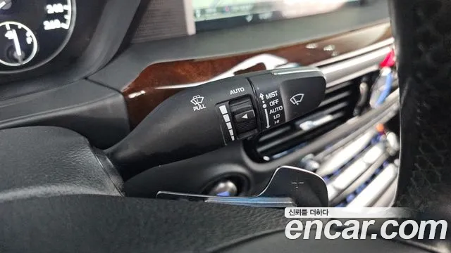 2016 Genesis EQ900 3.3 T-GDI AWD Prestige