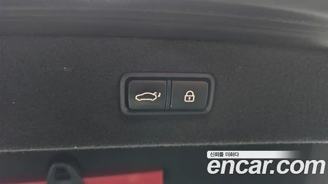 2016 Genesis EQ900 3.3 T-GDI AWD Prestige