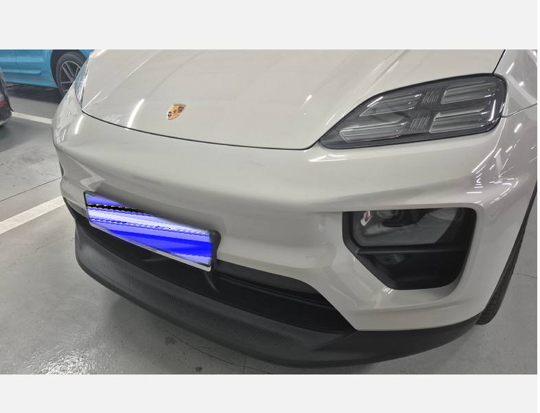 Porsche Macan 4