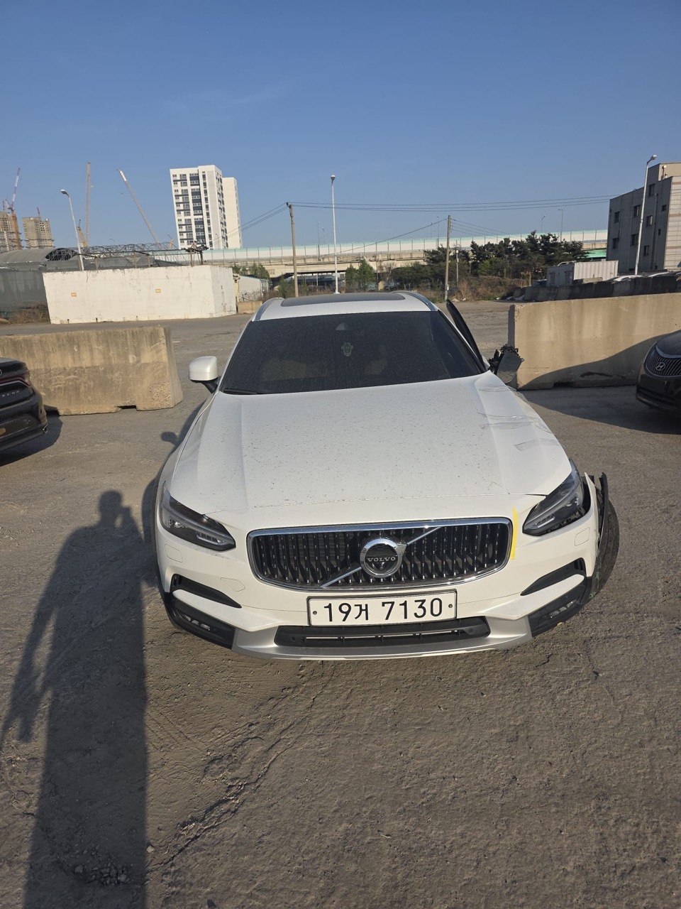 Volvo V90 CC D5 AWD Purchased at Auction for Our Client