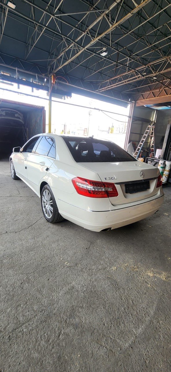 6 cars